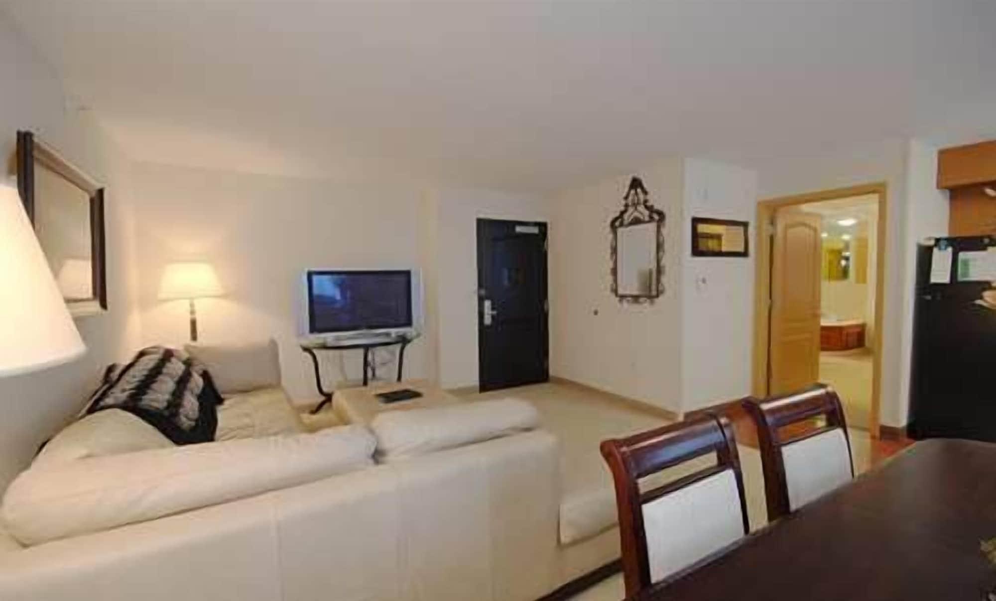 Homewood Suites By Hilton At The Waterfront Wichita Bagian luar foto