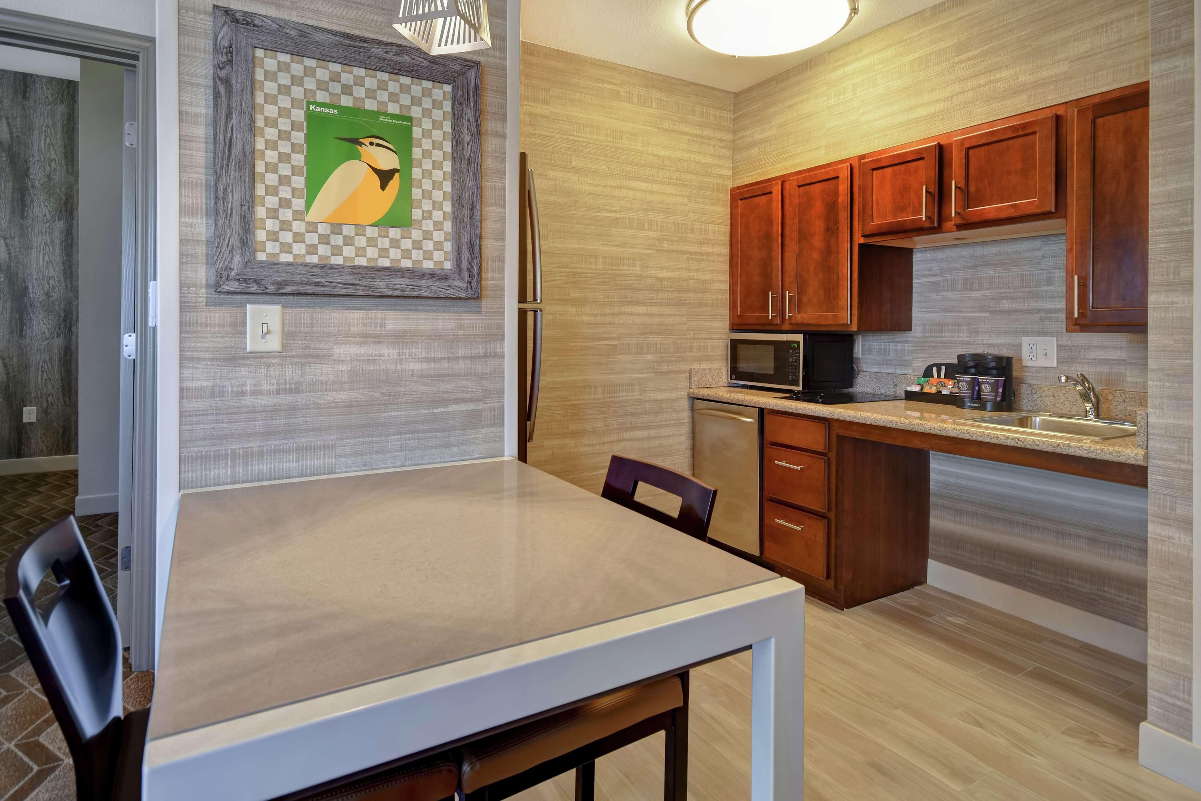 Homewood Suites By Hilton At The Waterfront Wichita Bagian luar foto