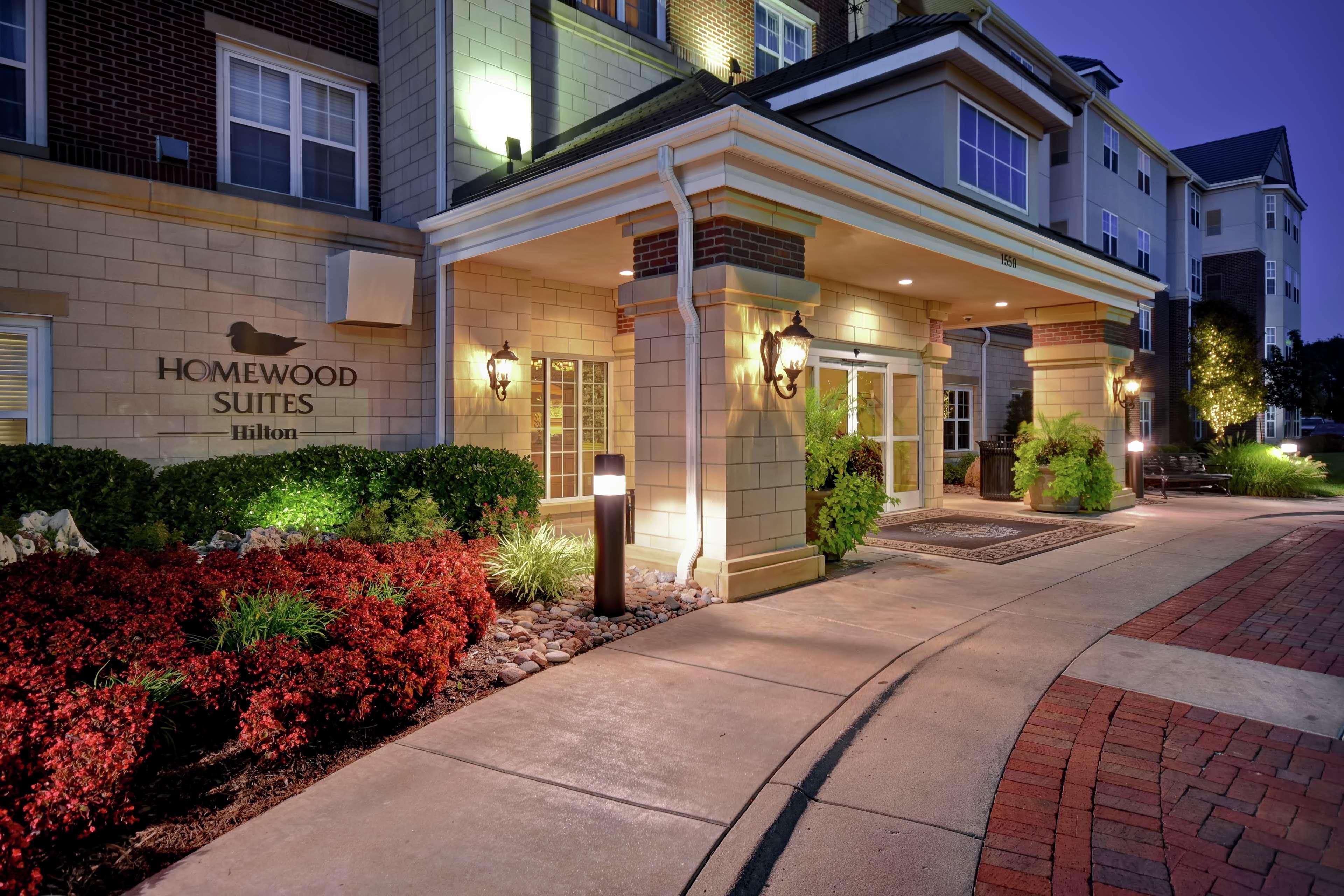 Homewood Suites By Hilton At The Waterfront Wichita Bagian luar foto