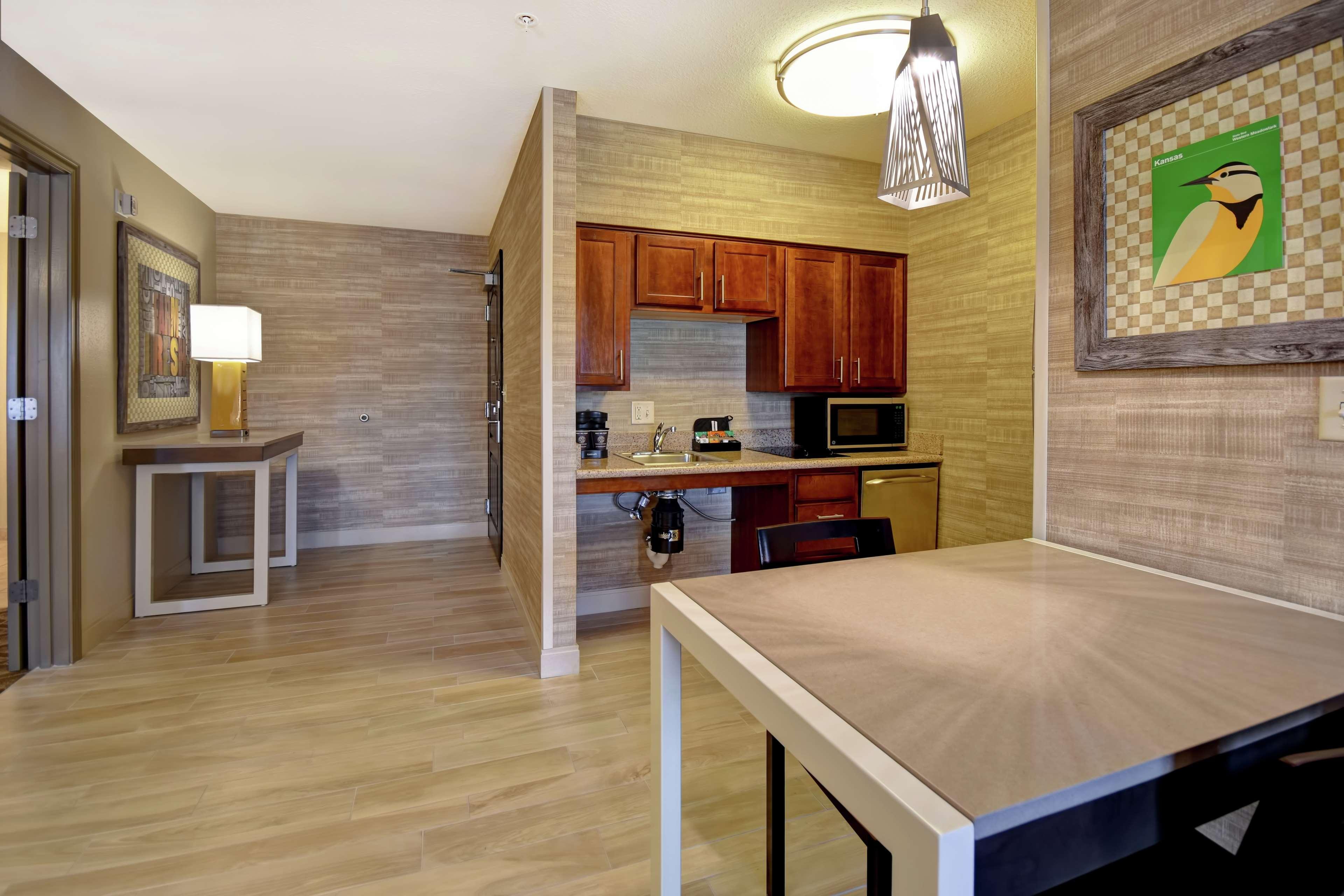 Homewood Suites By Hilton At The Waterfront Wichita Bagian luar foto