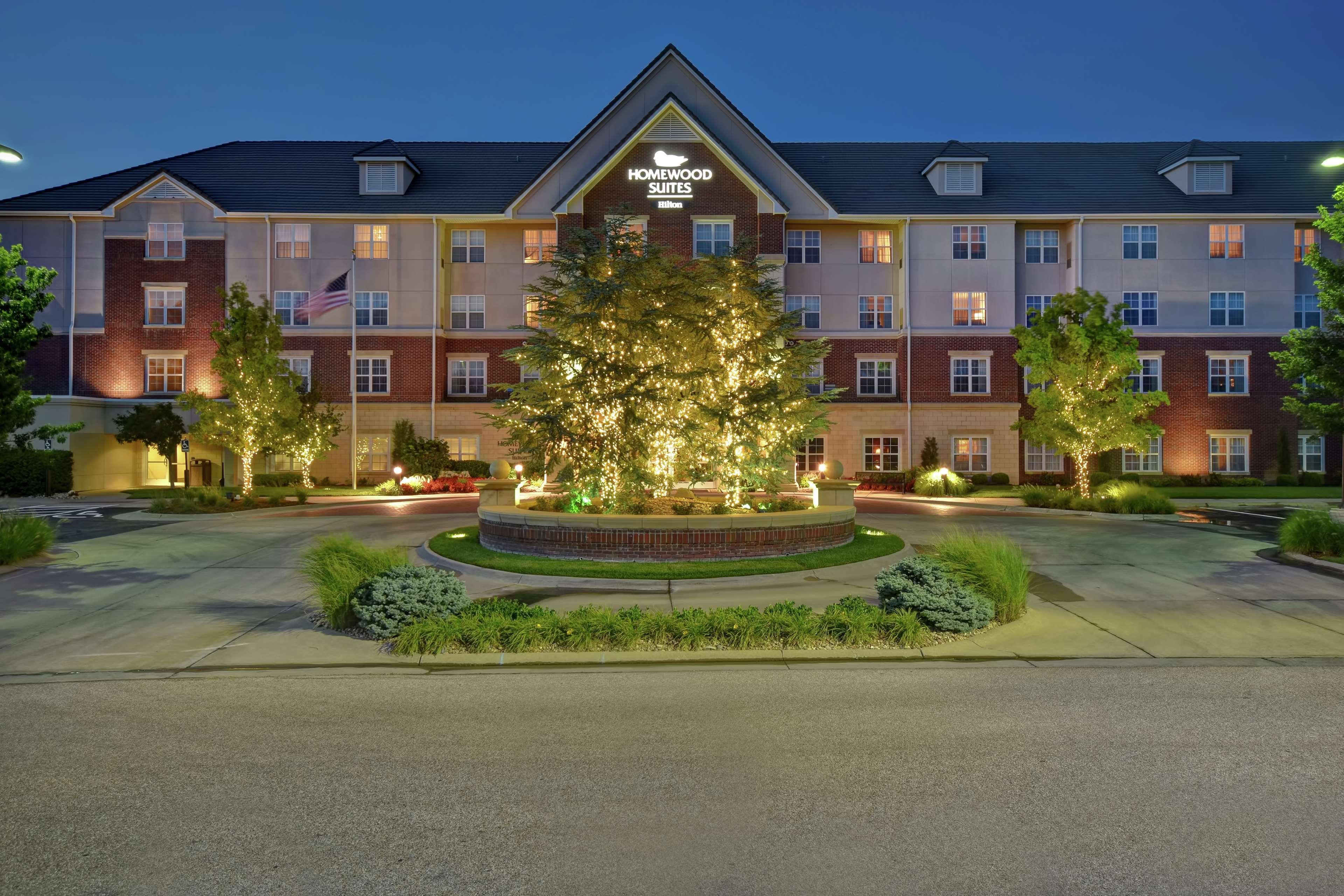 Homewood Suites By Hilton At The Waterfront Wichita Bagian luar foto