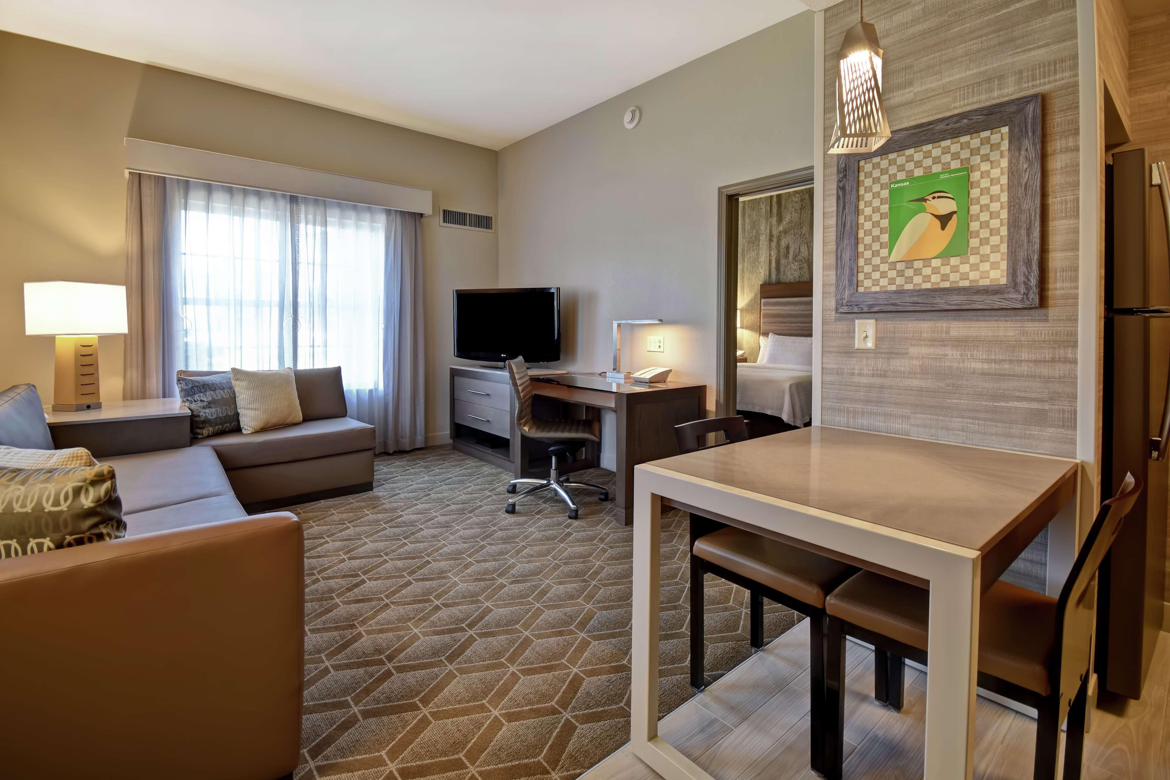 Homewood Suites By Hilton At The Waterfront Wichita Bagian luar foto