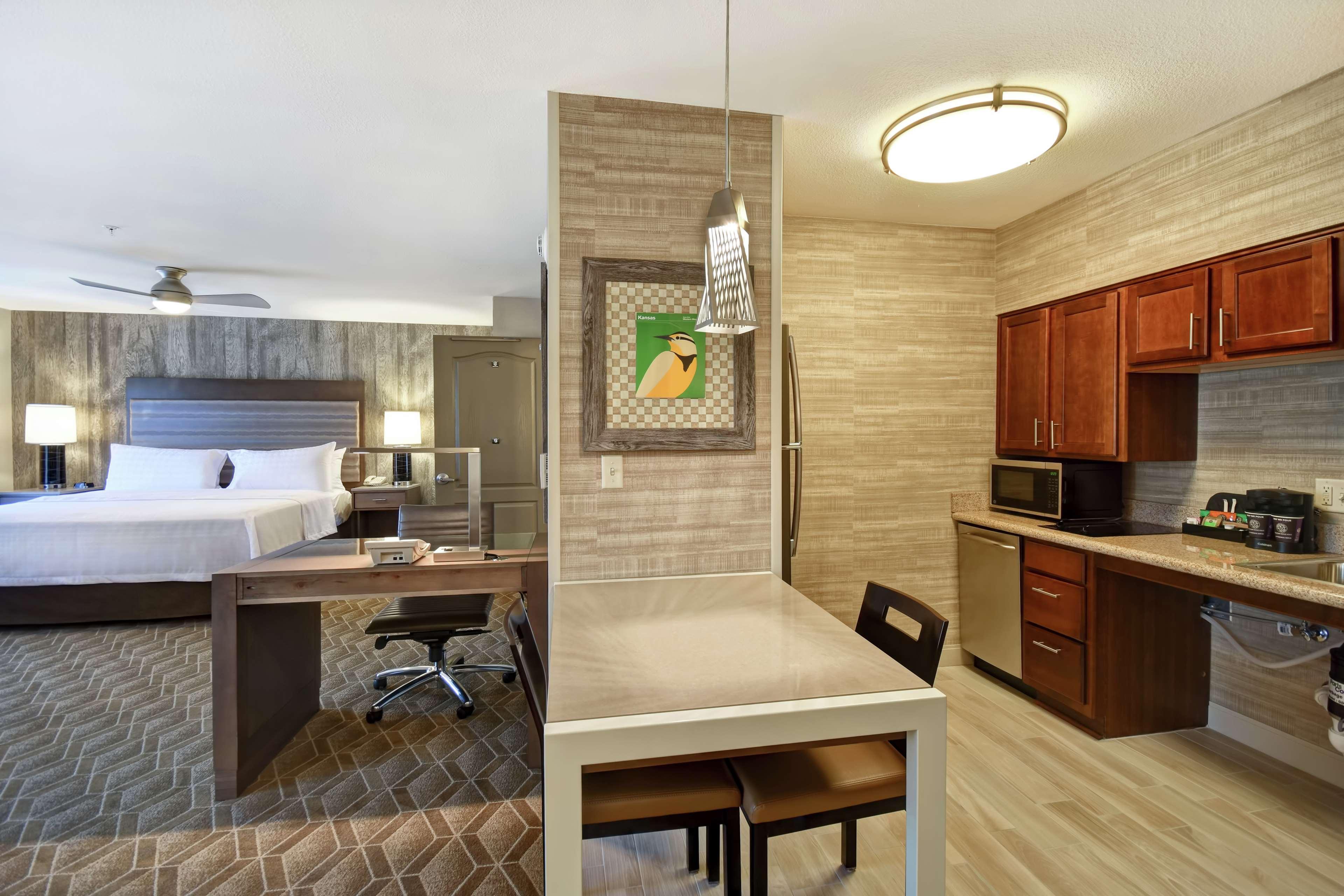 Homewood Suites By Hilton At The Waterfront Wichita Bagian luar foto