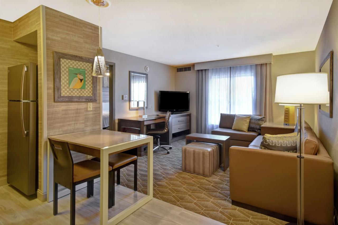 Homewood Suites By Hilton At The Waterfront Wichita Bagian luar foto