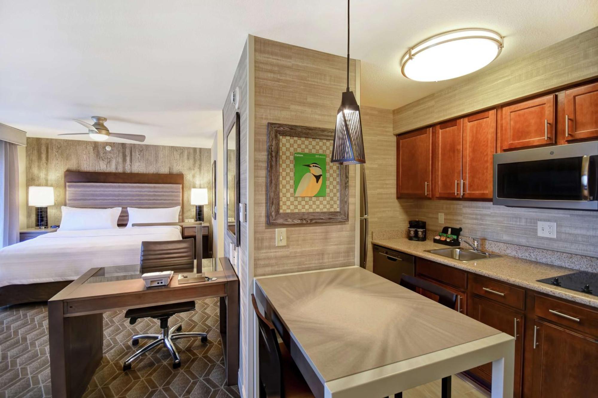 Homewood Suites By Hilton At The Waterfront Wichita Bagian luar foto