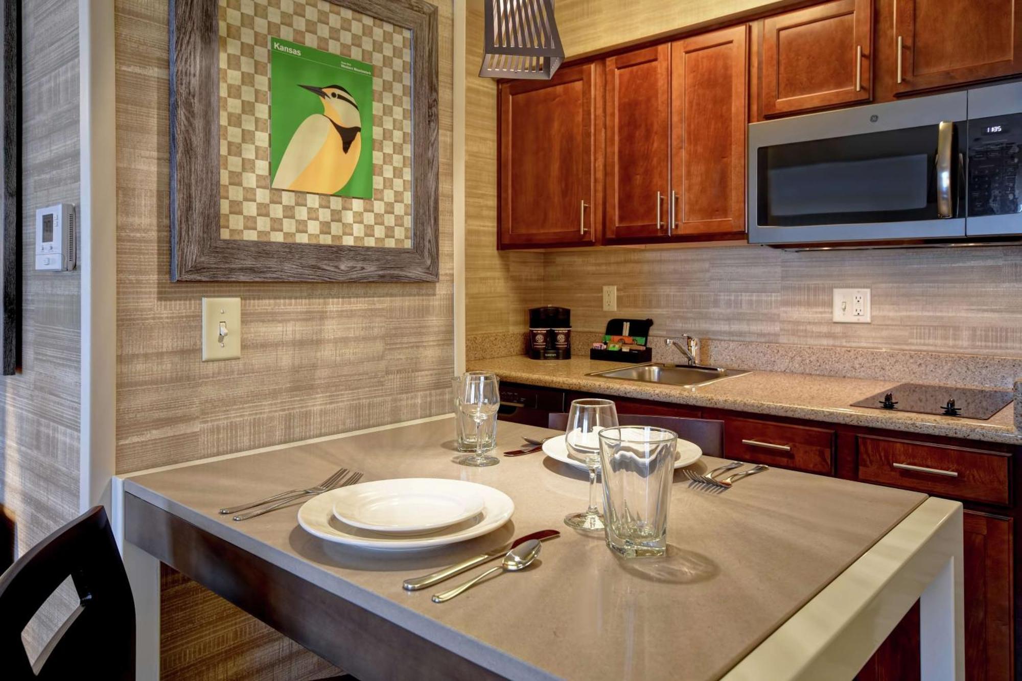 Homewood Suites By Hilton At The Waterfront Wichita Bagian luar foto