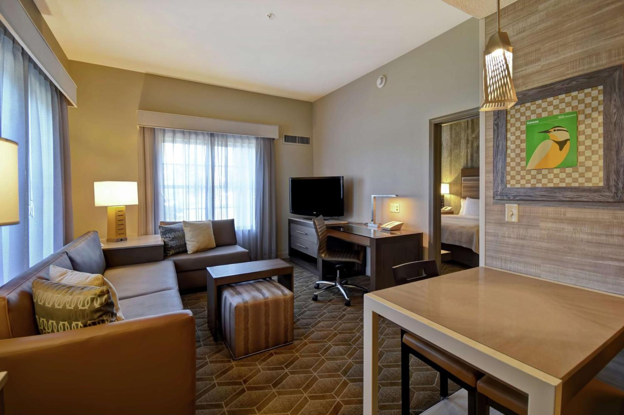 Homewood Suites By Hilton At The Waterfront Wichita Bagian luar foto