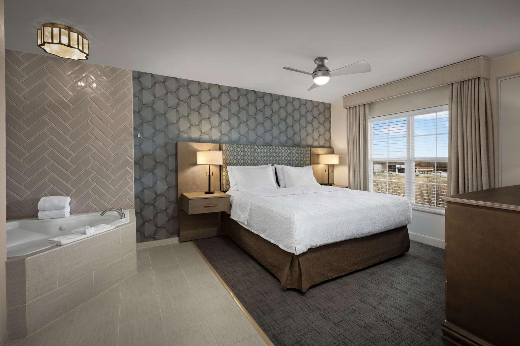 Homewood Suites By Hilton At The Waterfront Wichita Bagian luar foto
