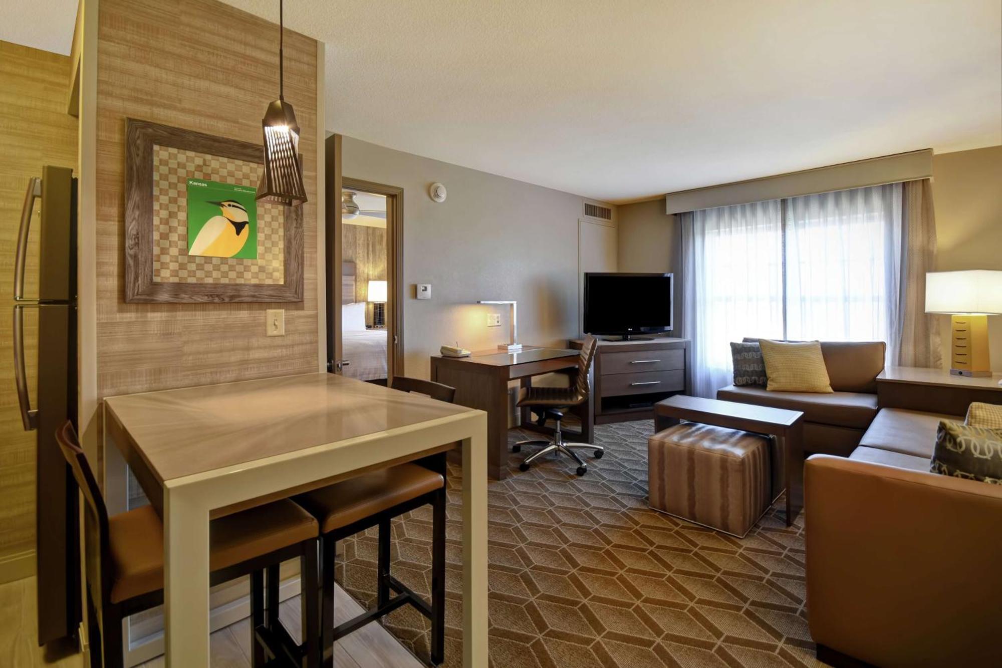 Homewood Suites By Hilton At The Waterfront Wichita Bagian luar foto