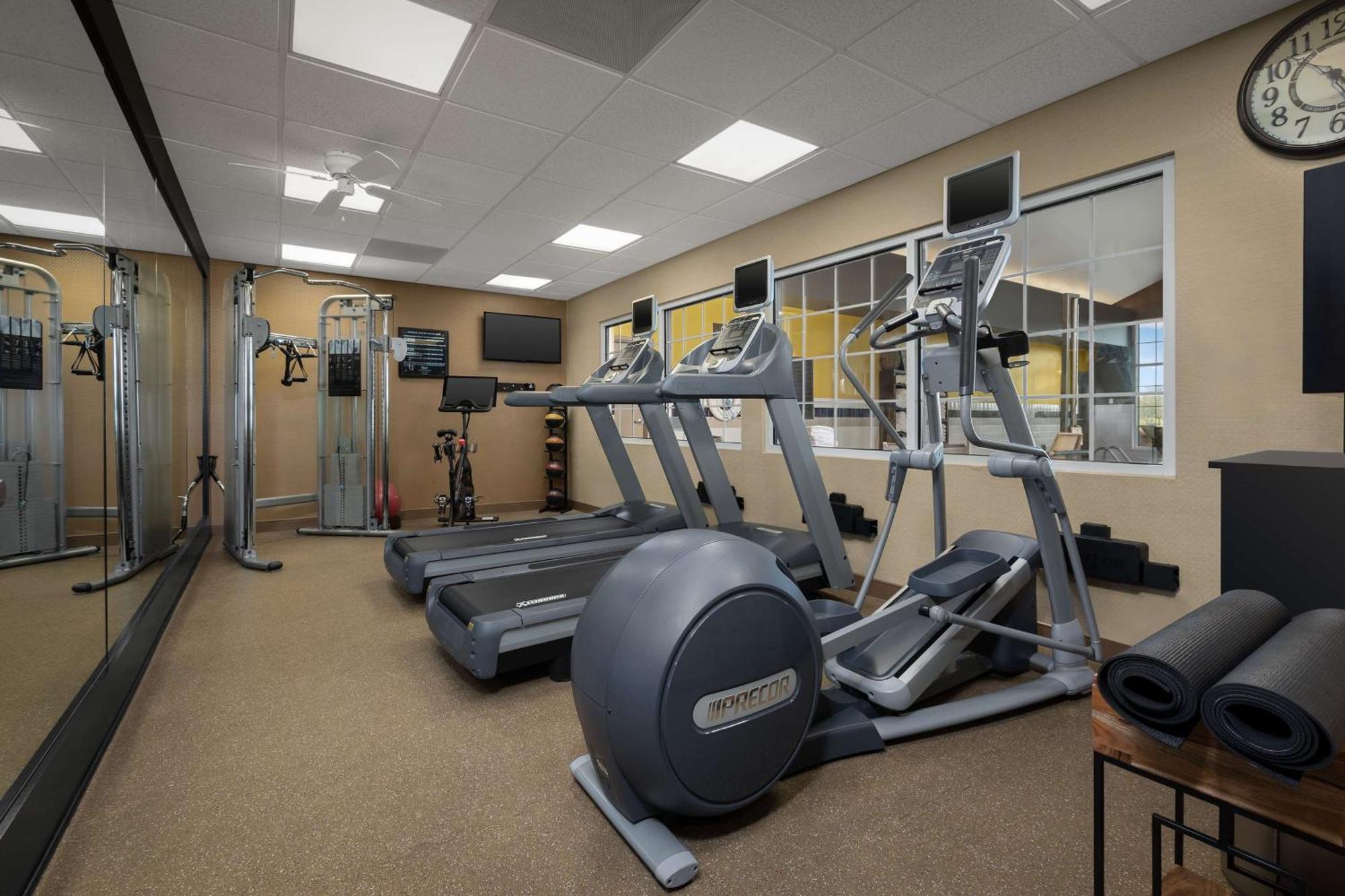 Homewood Suites By Hilton At The Waterfront Wichita Bagian luar foto