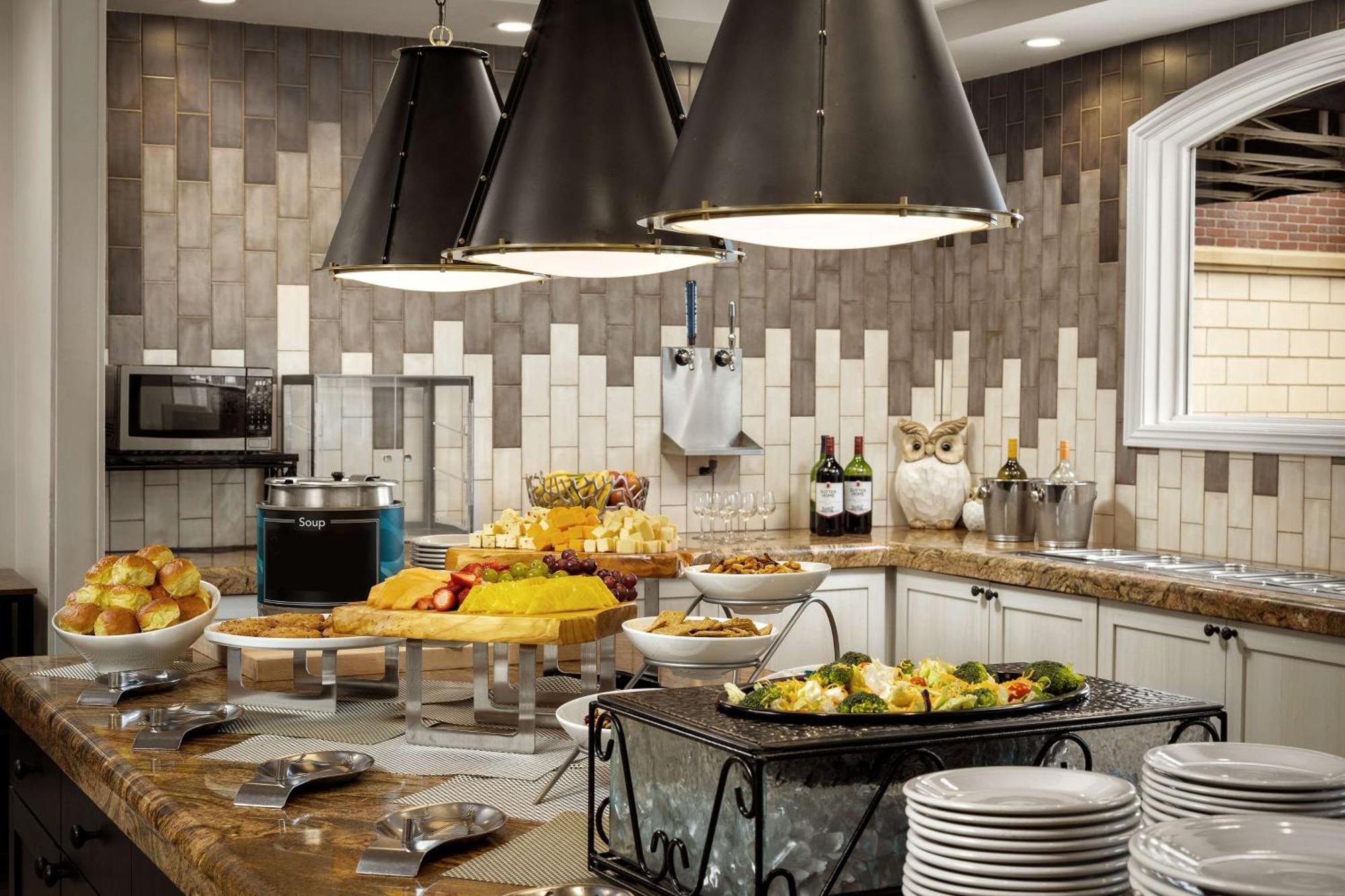 Homewood Suites By Hilton At The Waterfront Wichita Bagian luar foto